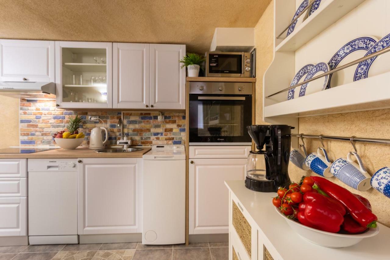 Apartman Verbenia Vrbnik Exterior photo