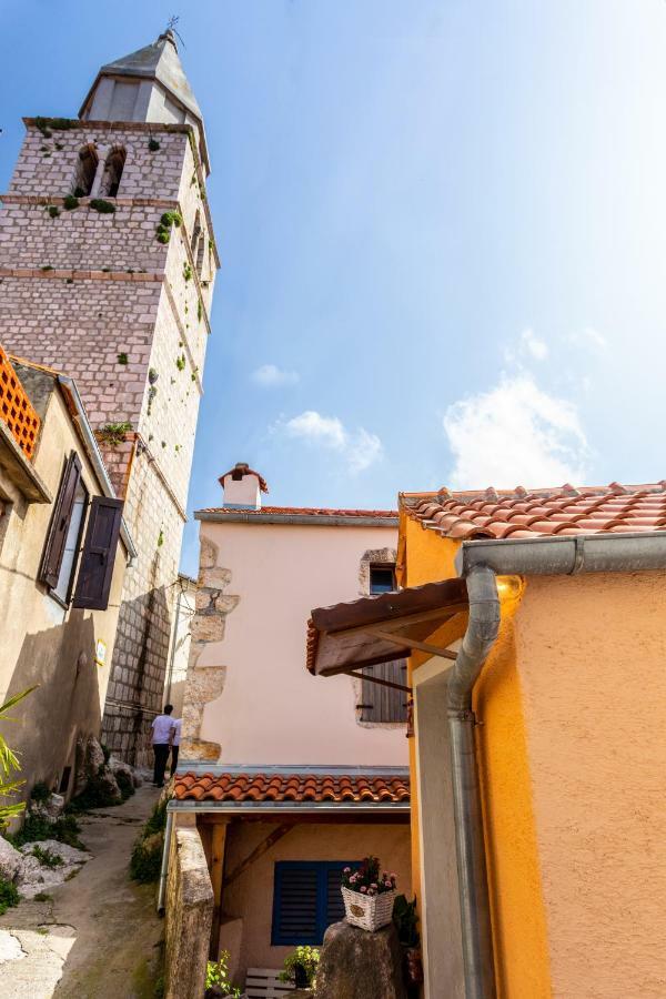 Apartman Verbenia Vrbnik Exterior photo